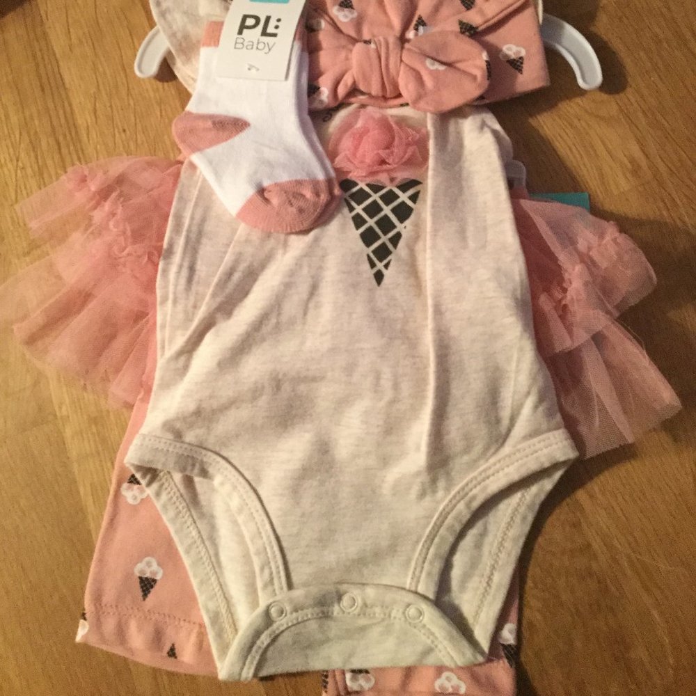 NWT 4pc baby outfit. PL brand. Size 3Months so summery for a special baby
